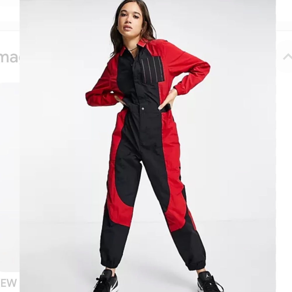 NIKE BLACJ AND RED JUMPSUIT IN SMALL